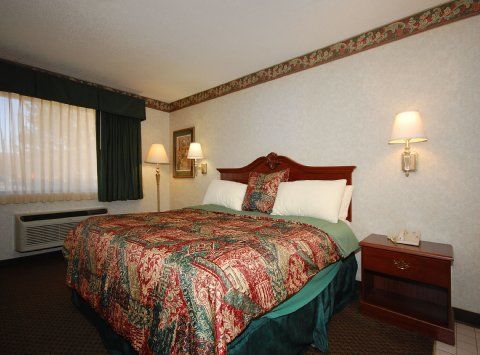 Hotel Days & By Wyndham Near Robins Afb 2*