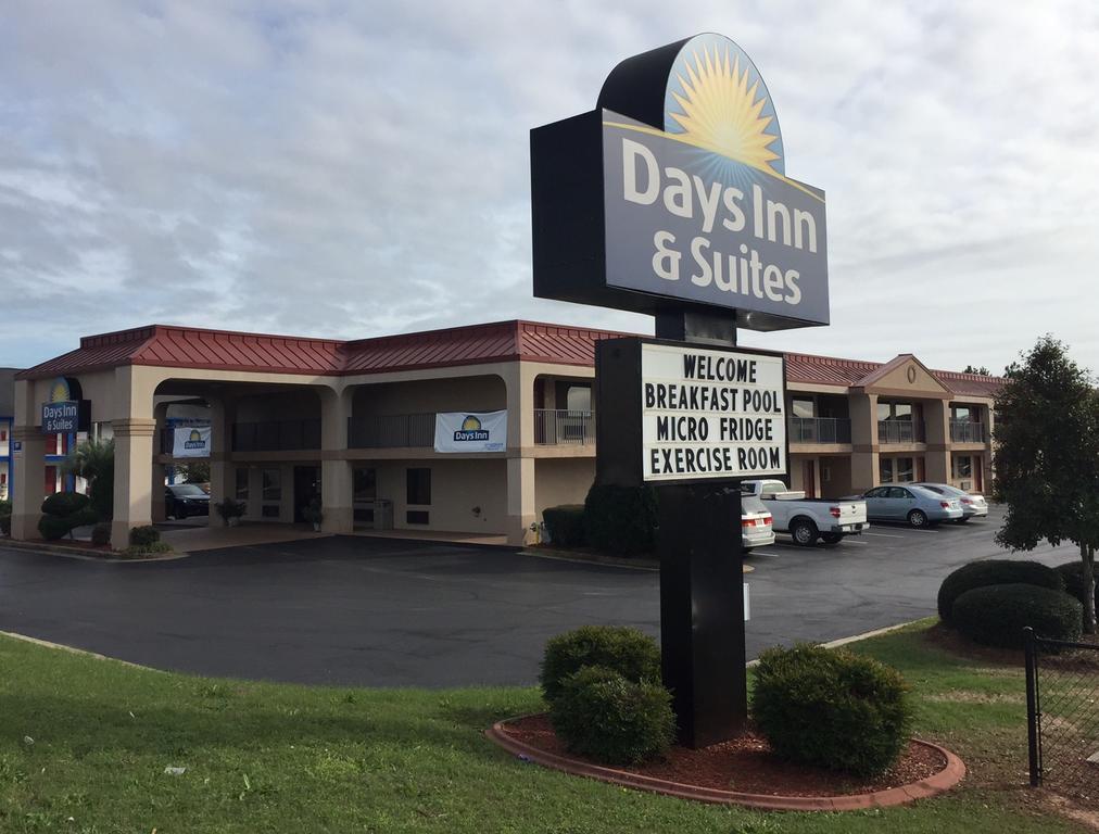Days & By Wyndham Near Robins Afb Hotel