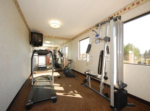 Days & By Wyndham Near Robins Afb Hotel