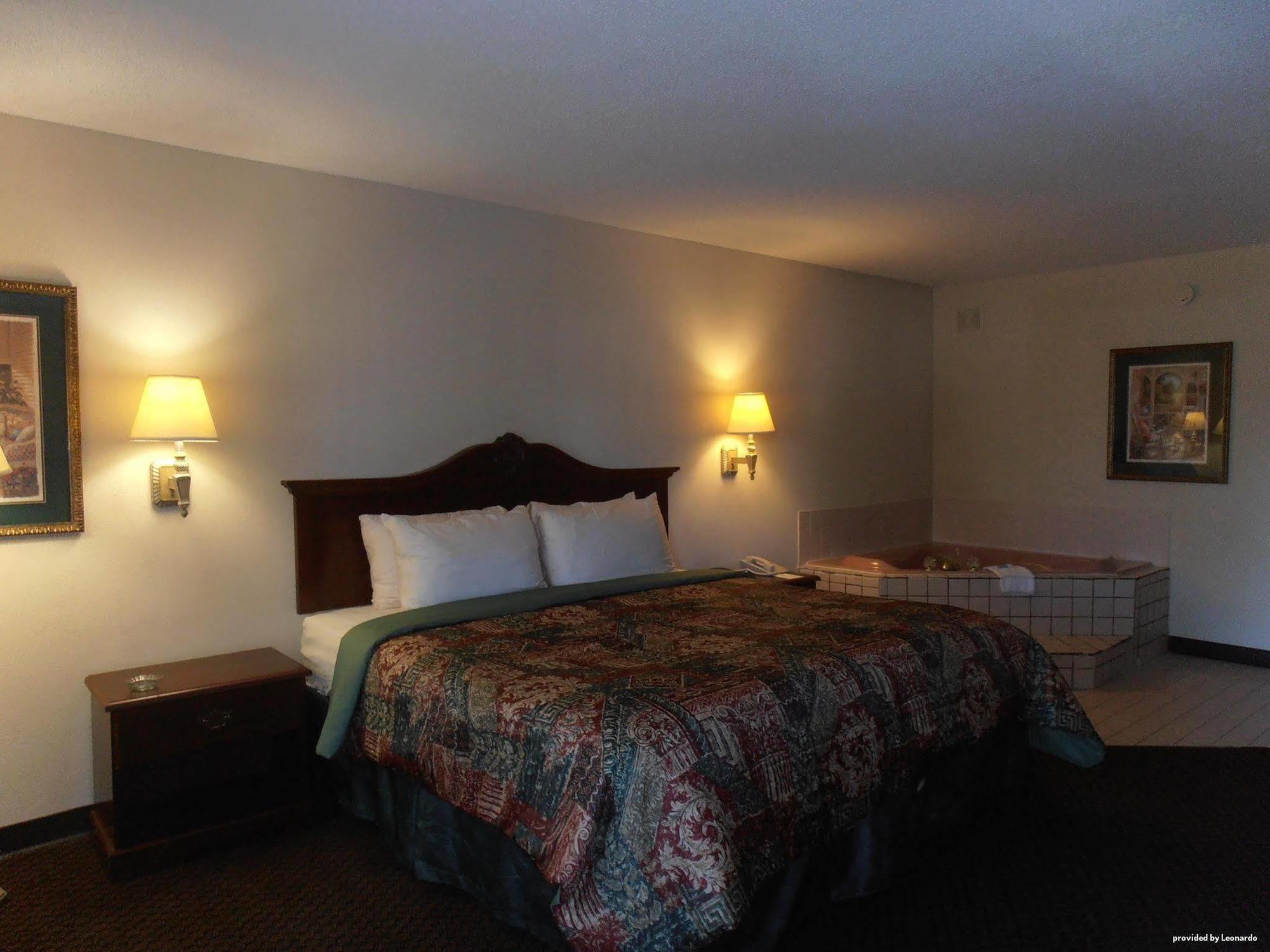 Days & By Wyndham Near Robins Afb