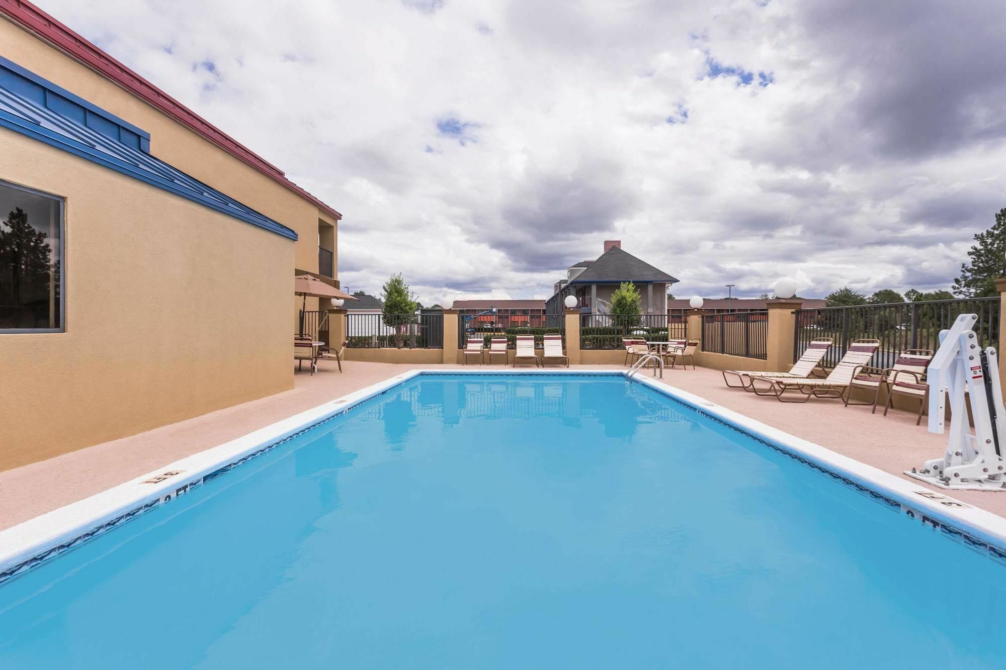 Days & By Wyndham Near Robins Afb Warner Robins